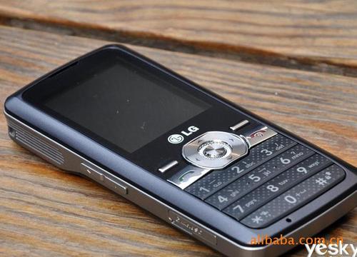 LG KX300手機批發供應全解析 價格、廠家、圖片與鄭州翼龍通訊器材有限公司